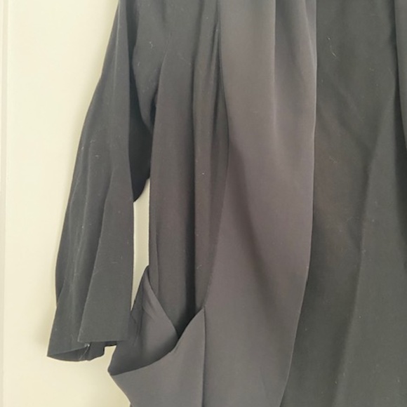 Light weight pleated Black Blazer Small - Picture 2 of 5